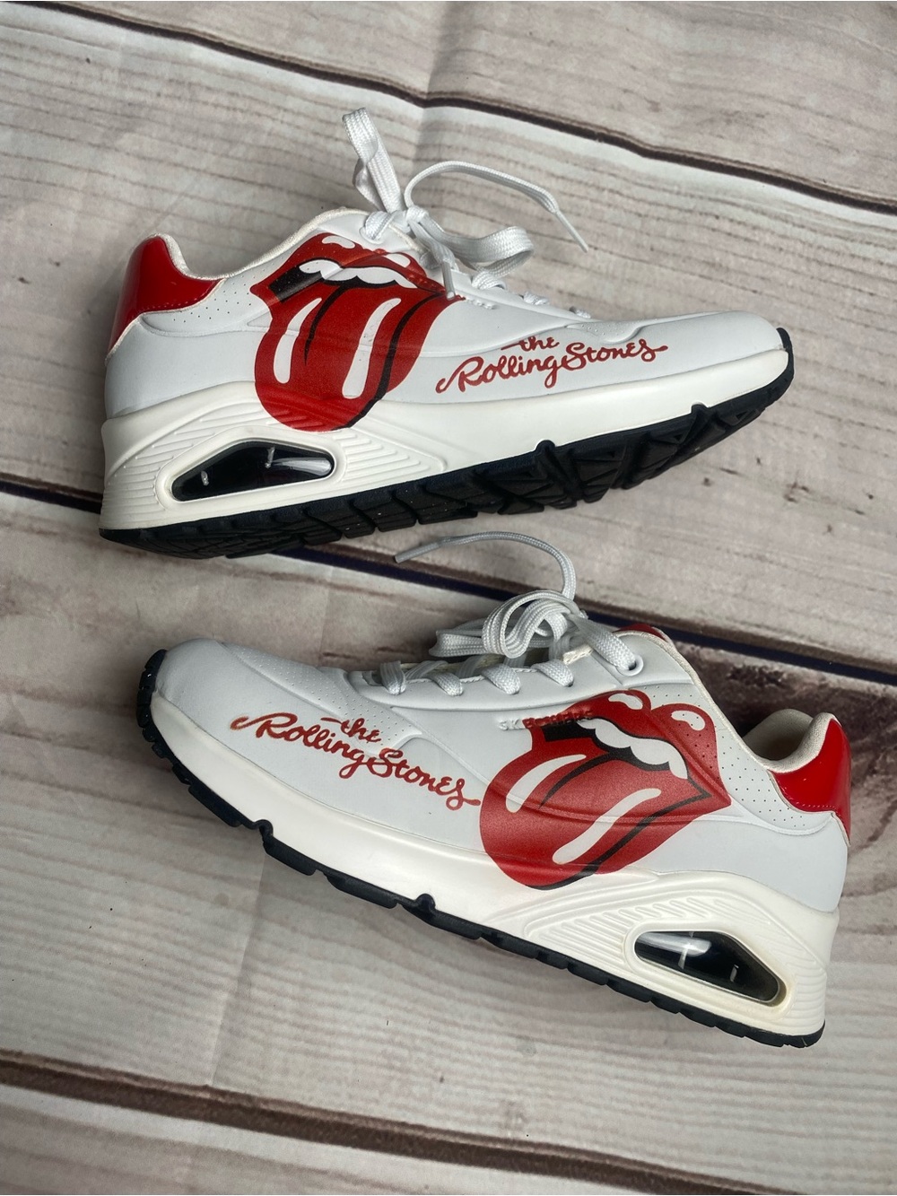 The Rolling Stones Sketchers Uno White & Red Logo Sneakers 7.5 women’s EUC
